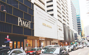 Numerous boutiques at Canton Road