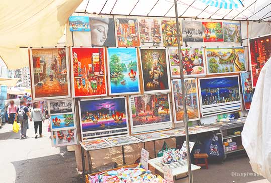 Stalls selling Imitation oil paintings